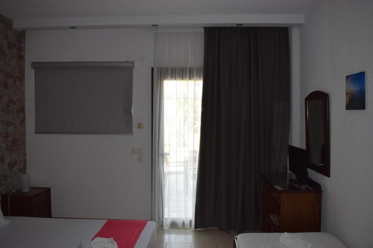Villa Madeleine Tower View Néa Fókaia المظهر الخارجي الصورة